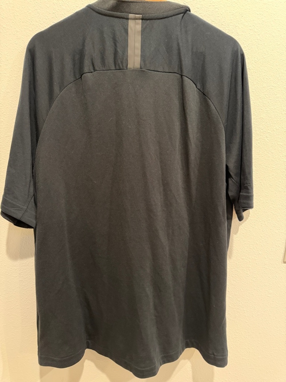 Nike Men’s black Short Sleeve Polo - Picture 5 of 5
